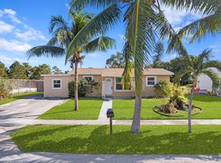 281 NW 28th Ave, Boynton Beach, FL 33435