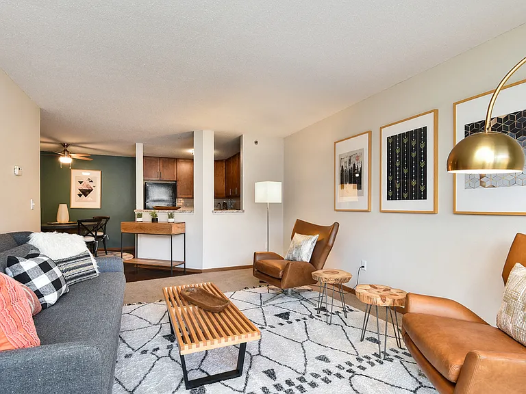 Minnetonka Hills Apartments — Photo 5