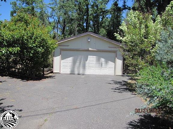 5th image of 20525 Bonnie Ct