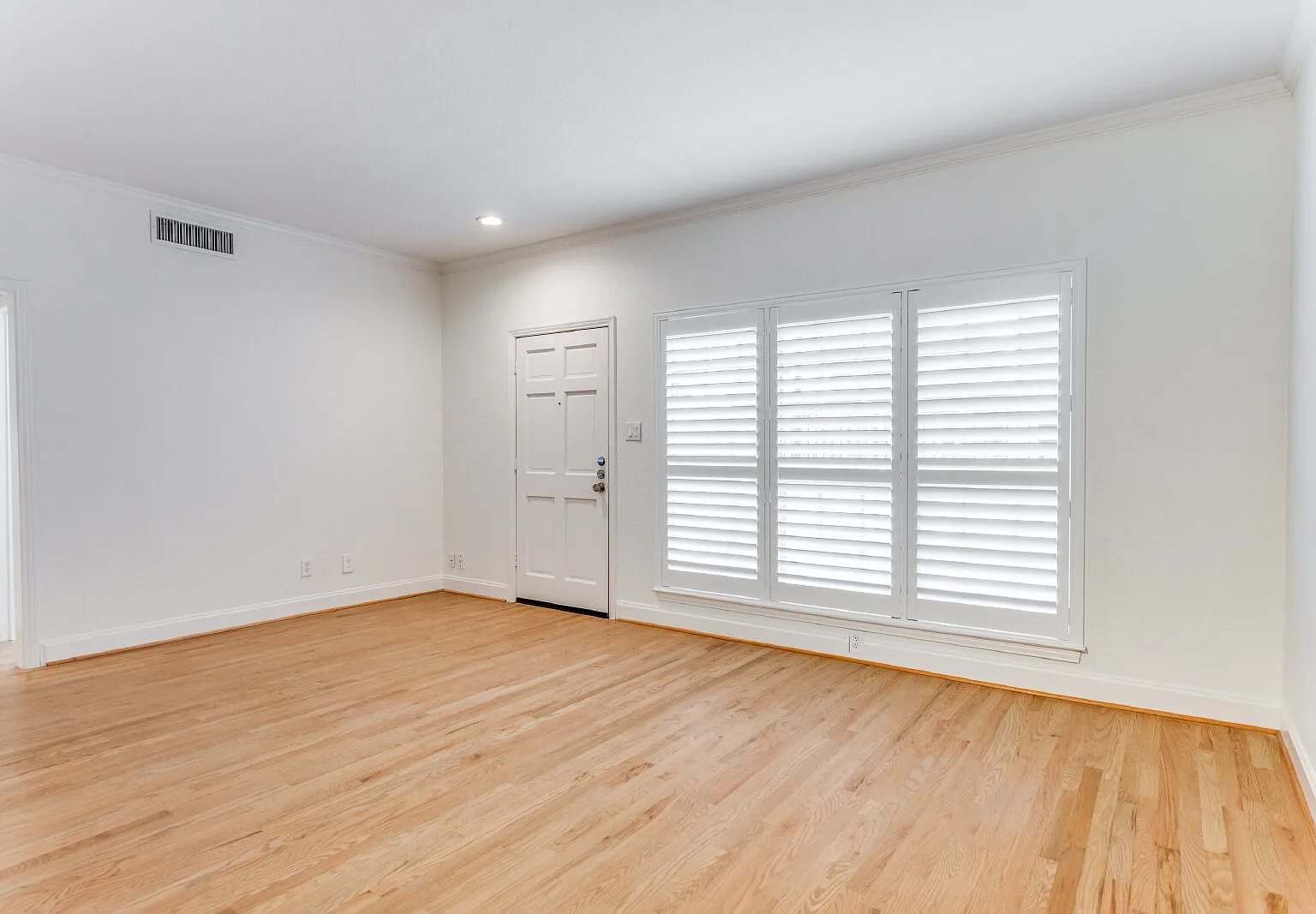 1 bed, 1.0 bath, 744 sqft, $1,595 — Photo 4