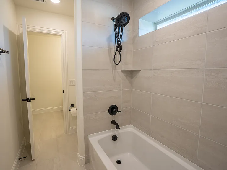 4370 Lavina Ln — Photo 29