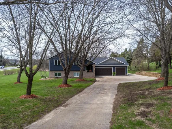 600 Par 4 Dr, Mantorville, MN 55955