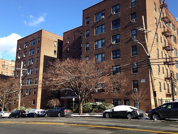 3rd image of 530 Riverdale Ave APT 5G
