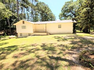 2001 Lake Front Dr, Abbeville, AL 36310