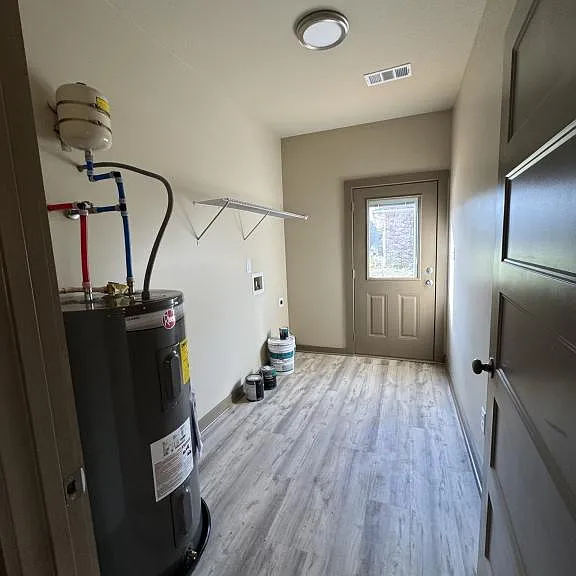 50 Richardson St — Photo 8
