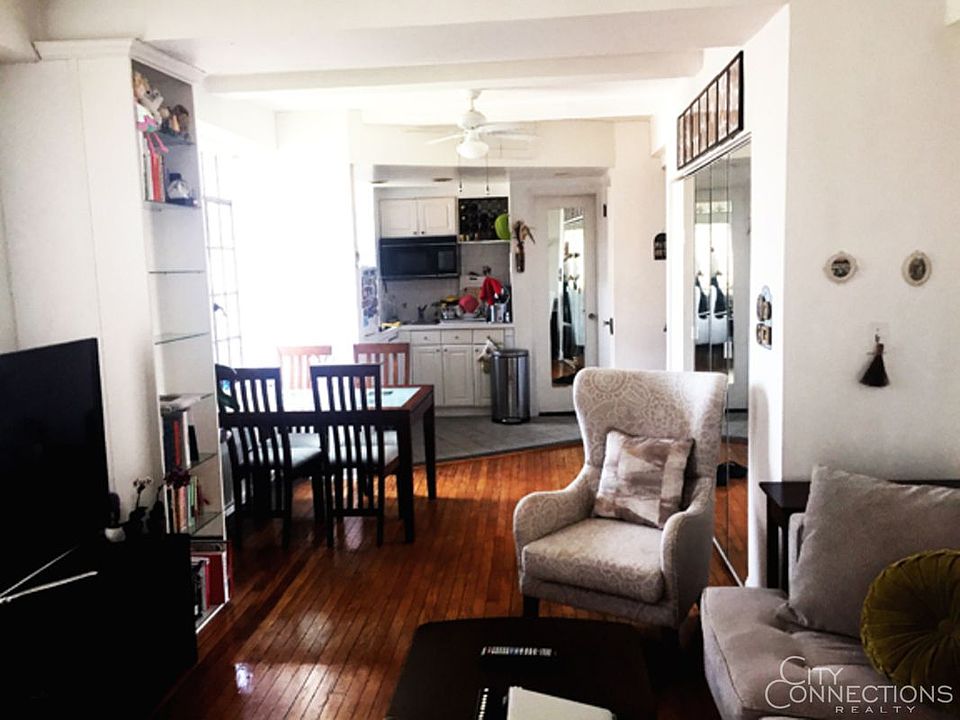 1st image of 312 E 42nd St #2101
