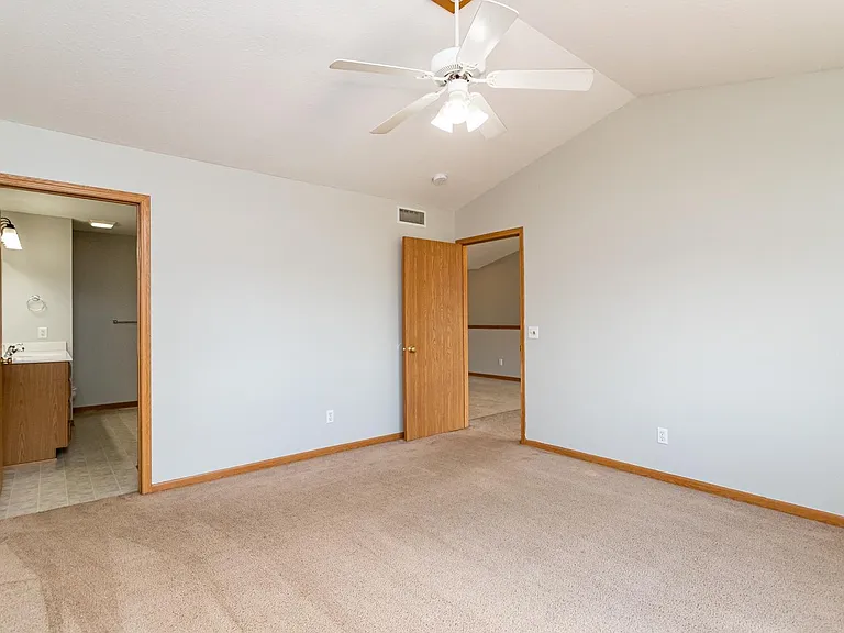 4630 Twain St — Photo 13