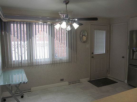 5th image of 9937 S Mulberry Ave