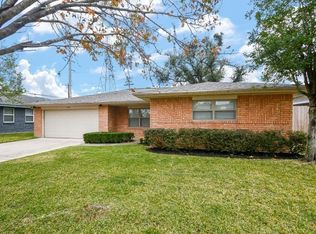 1406 Foxwood Rd, Houston, TX 77008