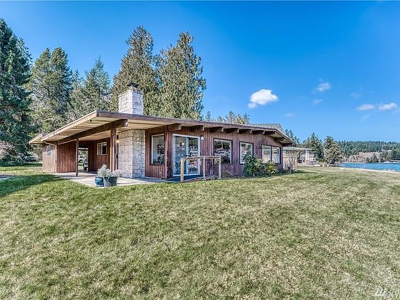 5th image of 3911 Wollochet Dr NW