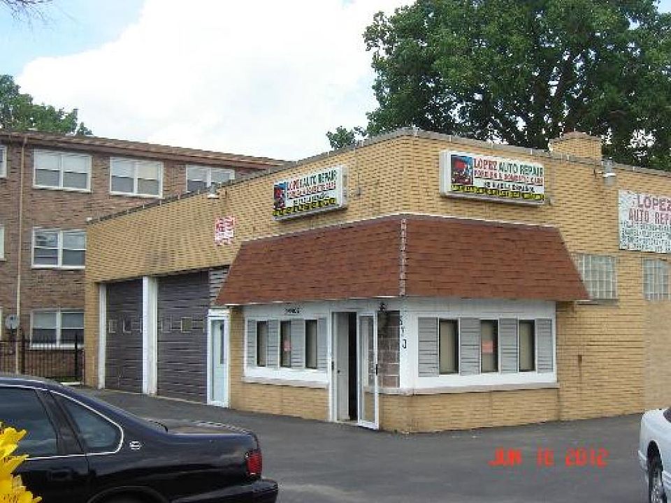 1st image of 573 Wentworth Ave