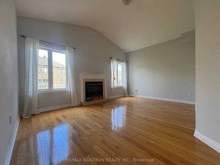 53 Shadow Falls Dr — Photo 5