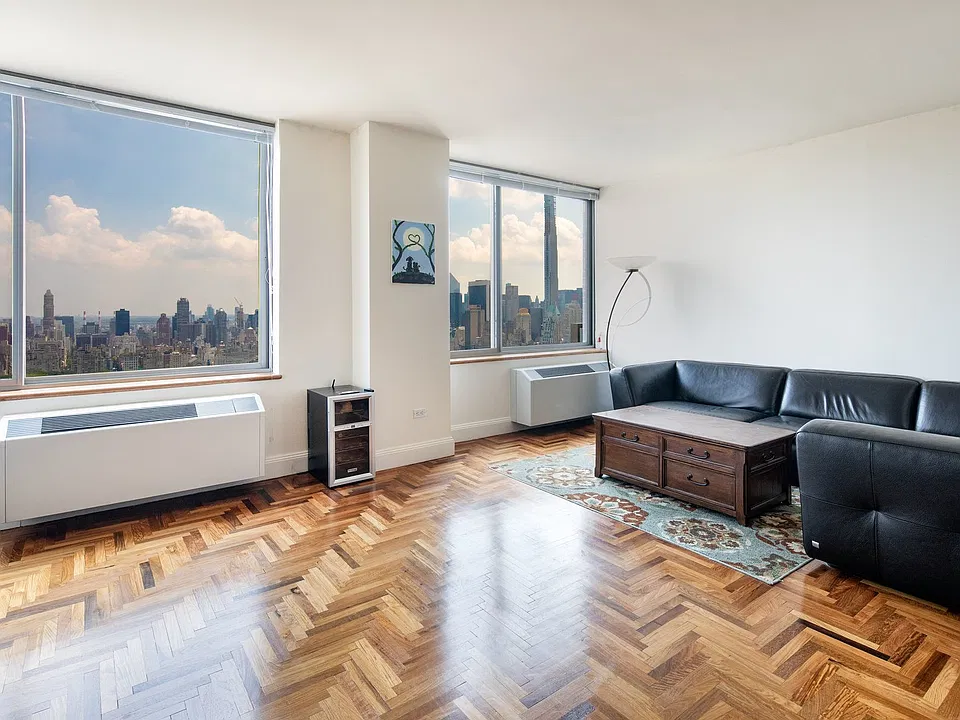 101 W 67th St #46B