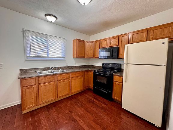 4th image of 116 Caledonia St NE APT 3