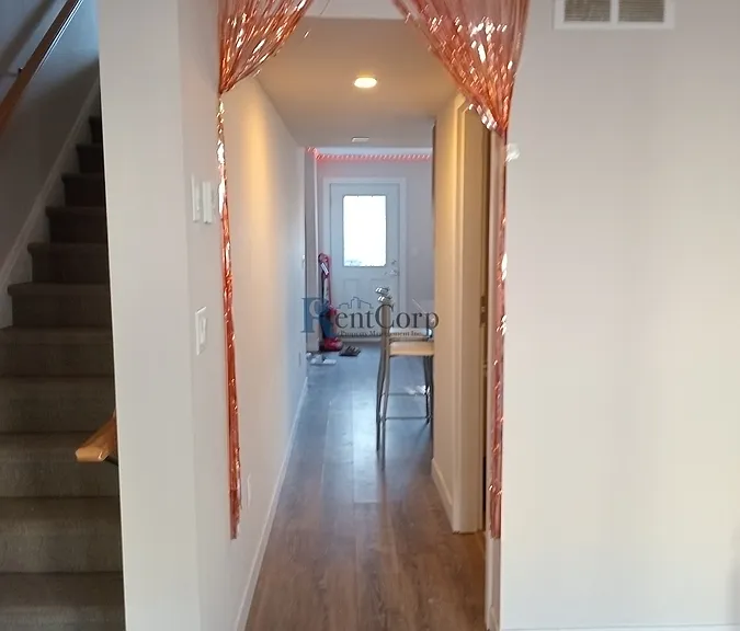 218-338 Albert St #218 — Photo 4