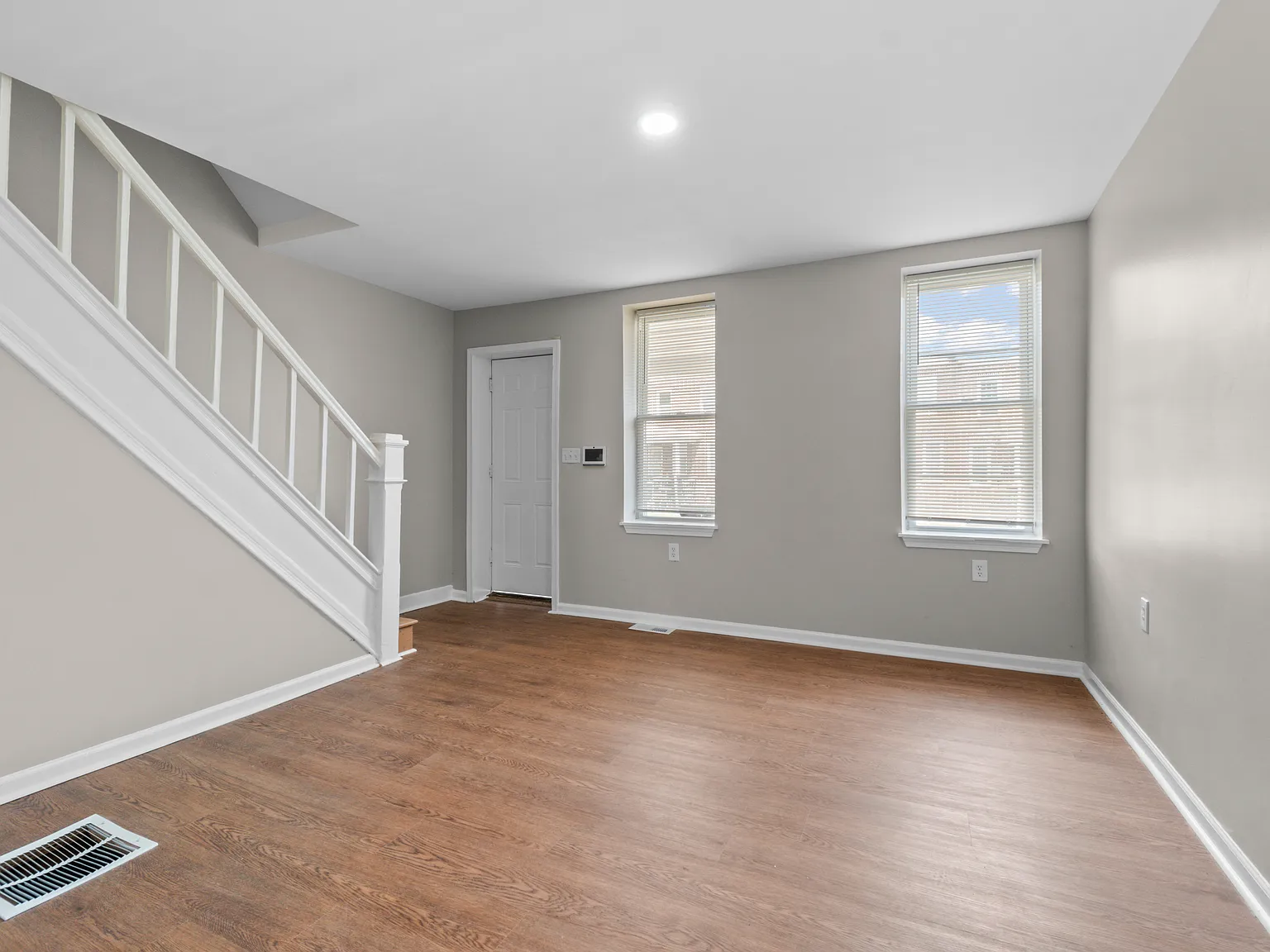 3 bed, 1400 sqft, $1,750 — Photo 3