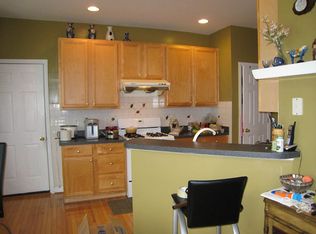 5 Gingerwood Ln, Chapel Hill, NC 27713