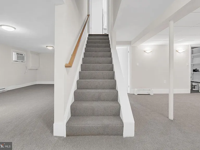 10911 Chandler Rd — Photo 41