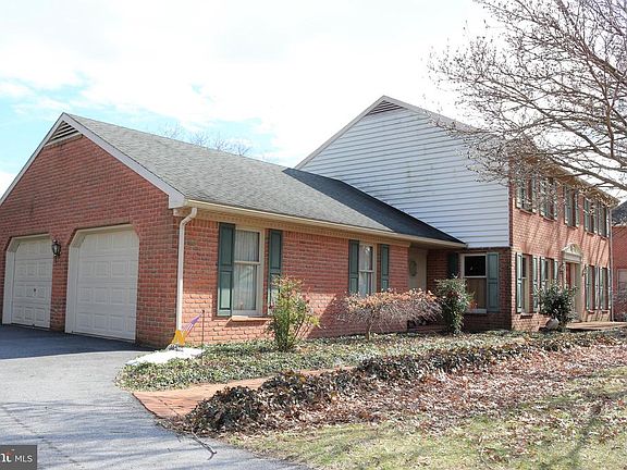 4th image of 11115 Mahogany Dr