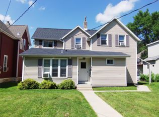 215 5th Ave NW, Rochester, MN 55901