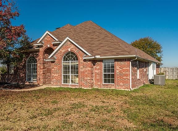 5th image of 17398 Farm Road 1567 W