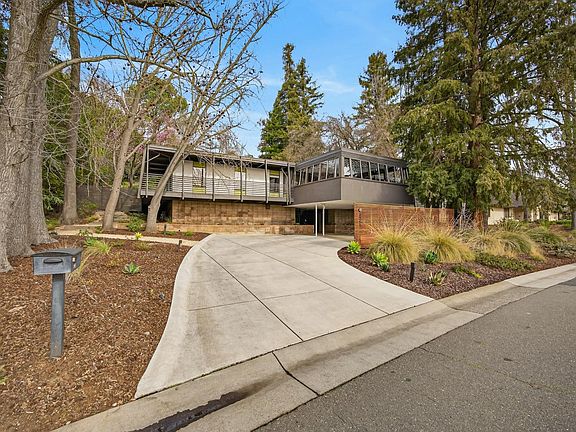 3rd image of 2051 Lambeth Way