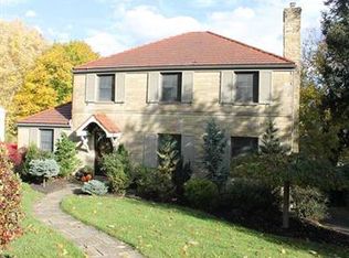 28 Woodland Dr, Pittsburgh, PA