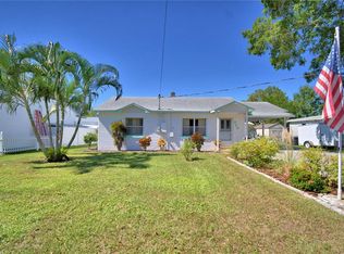 320 Ariana Ave, Auburndale, FL 33823