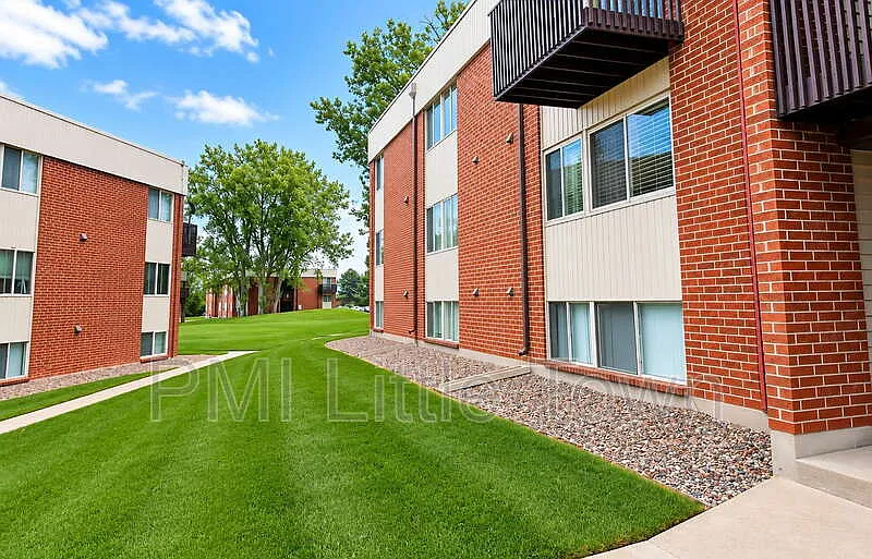 1 bed, 1.0 bath, 604 sqft, $1,250 — Photo 1