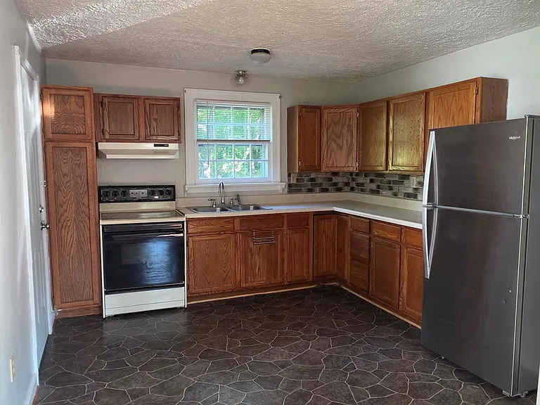 3640 Brandywine Ave — Photo 8