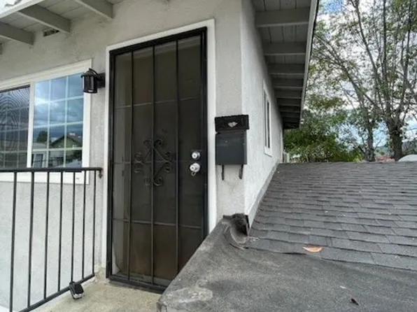 4112 Ocean View Blvd #1/2, Montrose, CA 91020