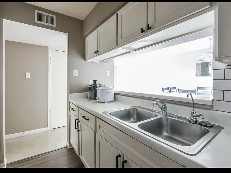 8529 Hearth Dr #25 — Photo 6