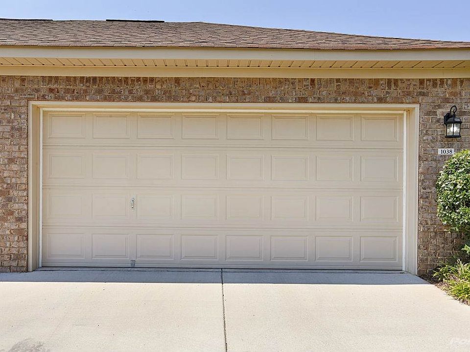 1038 Scarlet Woods-1