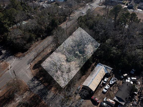 3rd image of 0 NW Morgan Street
