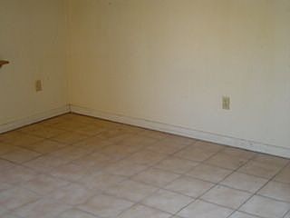 4th image of 4314 S Glen Dr