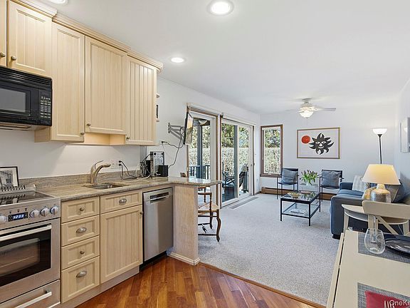 4th image of 13 Winthrop Road #24