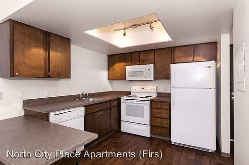 1st image of 1548 NE 177th St APT 101