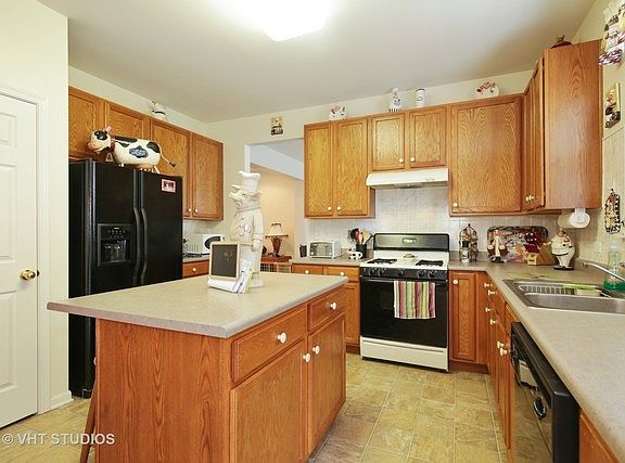5th image of 156 Gregory M Sears Dr
