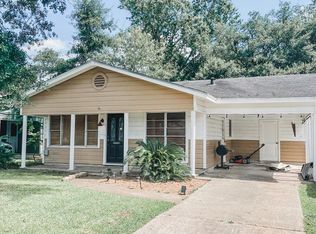 757 Gulf Ave, Port Neches, TX 77651
