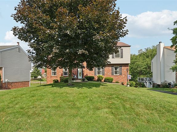 2nd image of 808 Glendale Ct