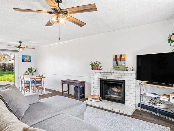 3rd image of 213 Tokay Court