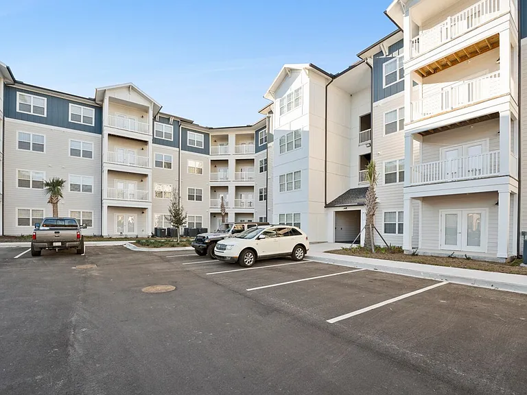 637 Wildlight Ave #1-ID1564040P — Photo 70