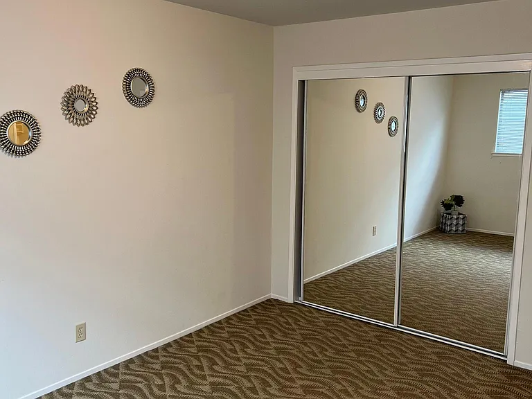 5900 Jefferson Ave — Photo 26