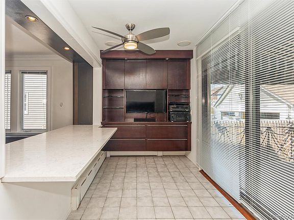 5th image of 33 Carstairs Road