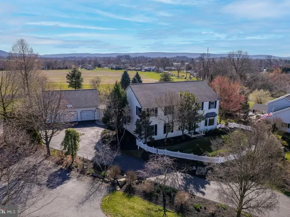 347 Leedy Way E #E, Chambersburg, PA 17202