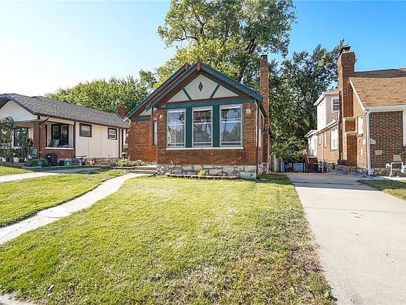3rd image of 612 Orient Dr