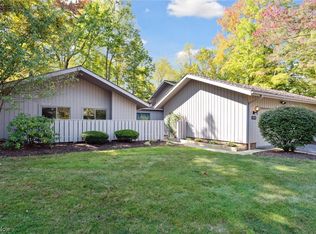 674-10 Fairington Ln #16-K, Aurora, OH 44202