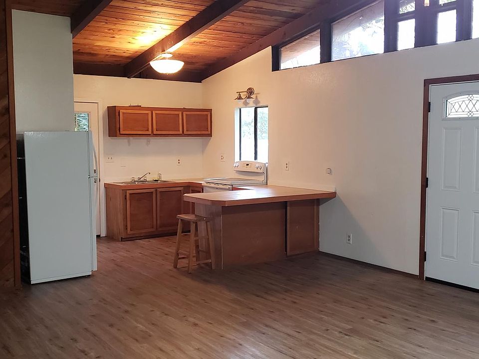2nd image of 15-1057 Pilikai Rd