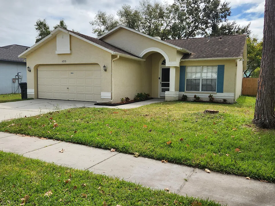 1235 Sweet Gum Dr