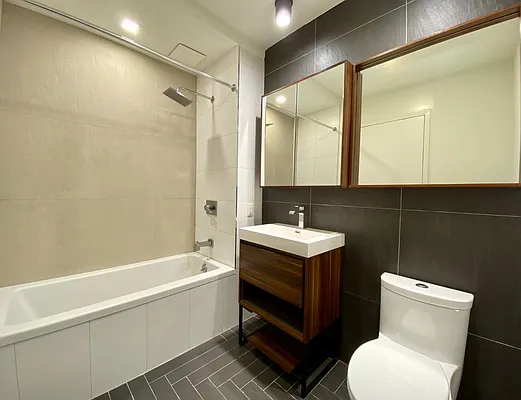 Rented by Zjama Realty Corp | media 5